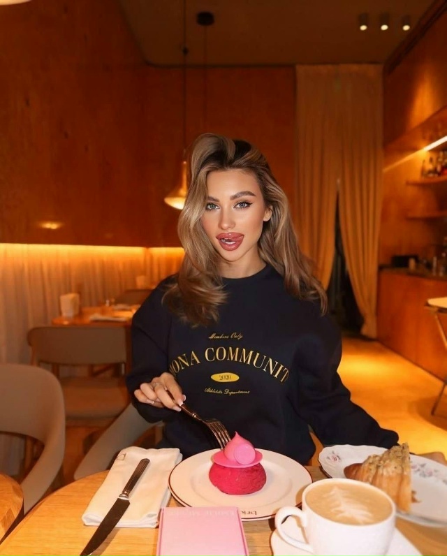 Спортивный костюм 23143007