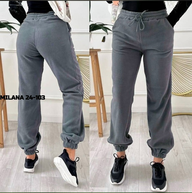 Спортивный костюм 23143761