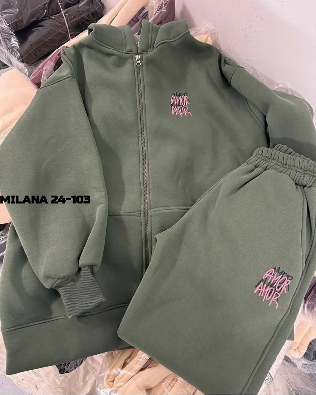 Спортивный костюм 23142894