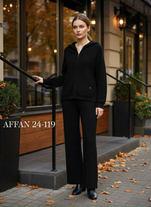 Спортивный костюм 23144077