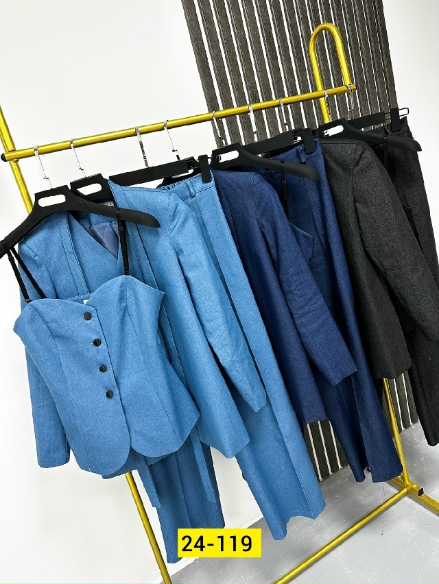 Костюм 23146313