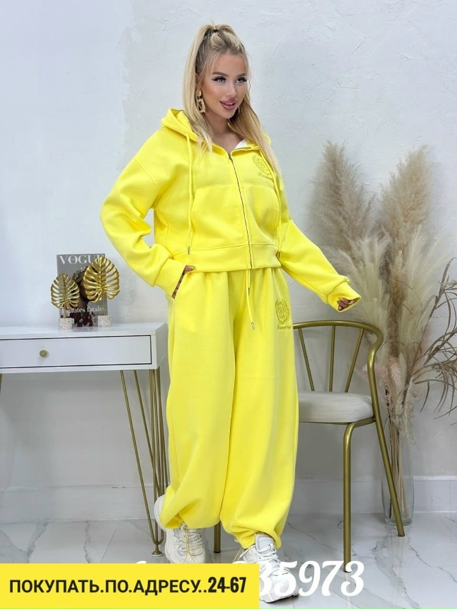 Спортивный костюм 23150548