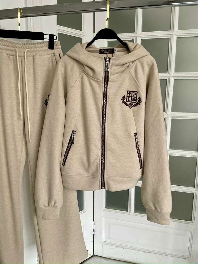 Спортивный костюм 23151448