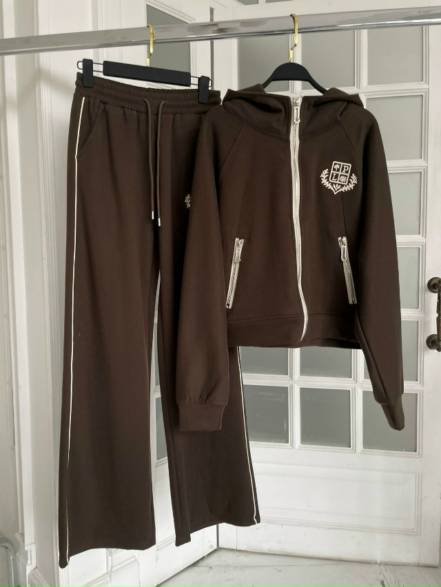 Спортивный костюм 23151447