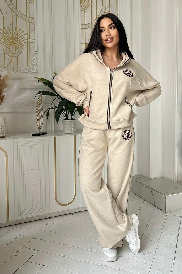 Спортивный костюм 23151448