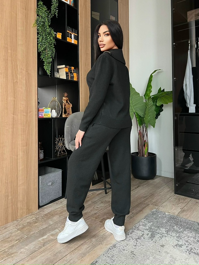 Спортивный костюм 23153638