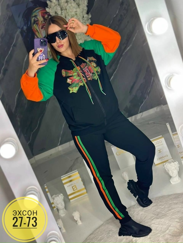 Спортивный костюм 23157532