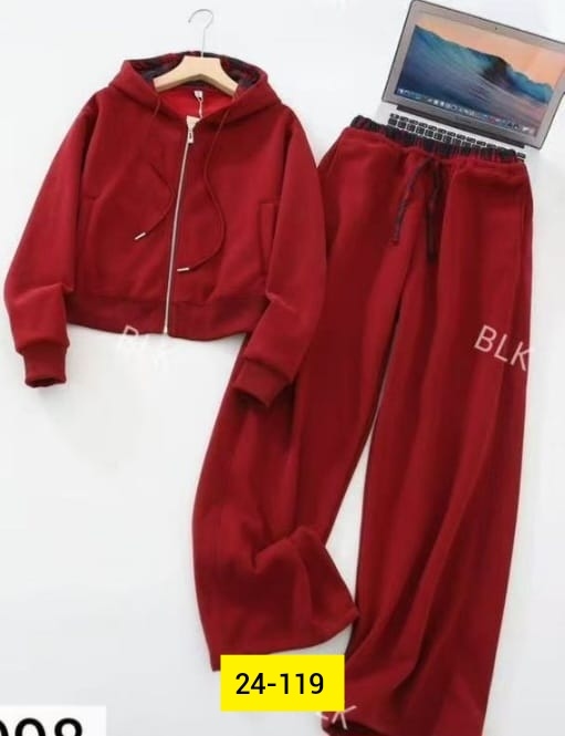 Спортивный костюм 23158219