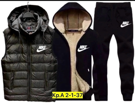 Спортивный костюм 23159235