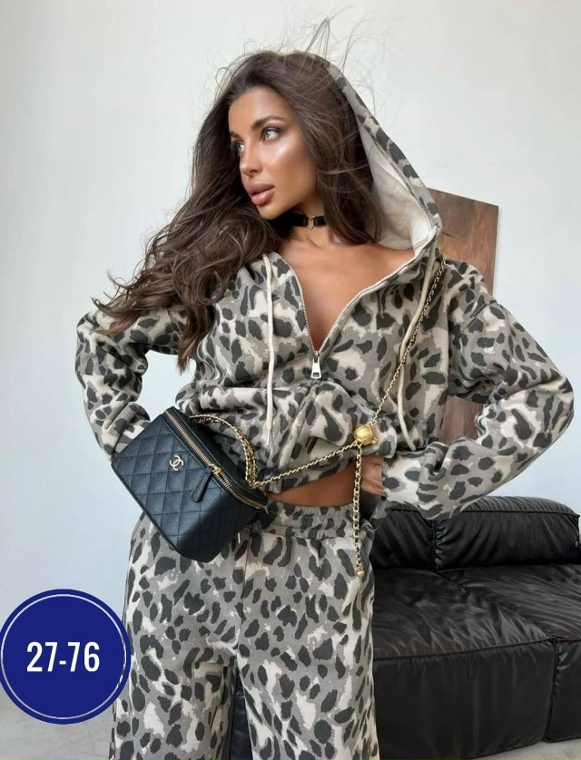 Спортивный костюм 23159920