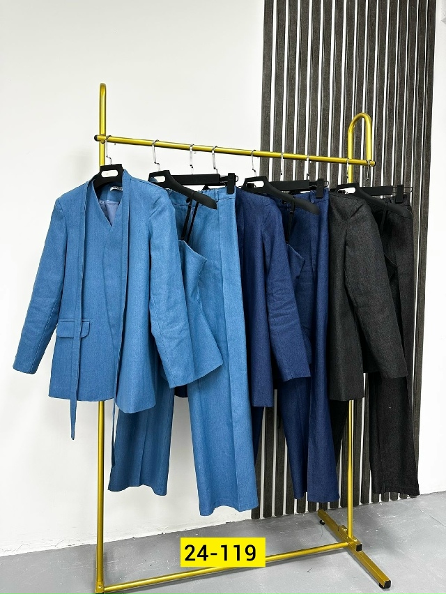 Костюм 23161500