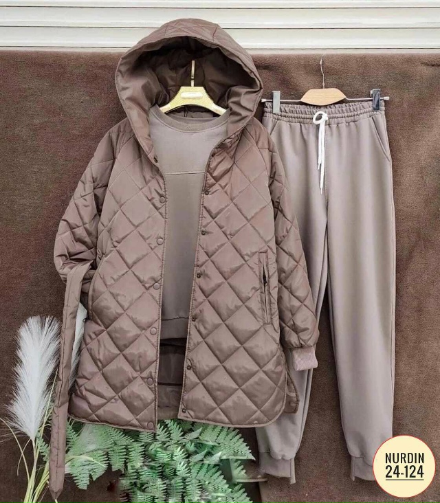 Спортивный костюм 23164939