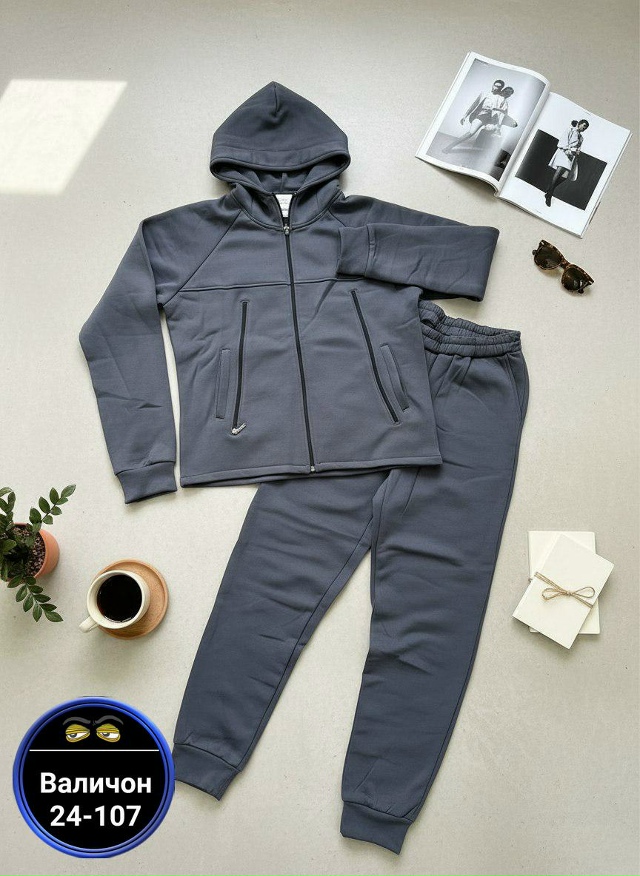 Спортивный костюм 23164679