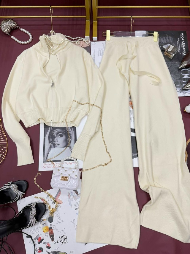 Костюм 23167083