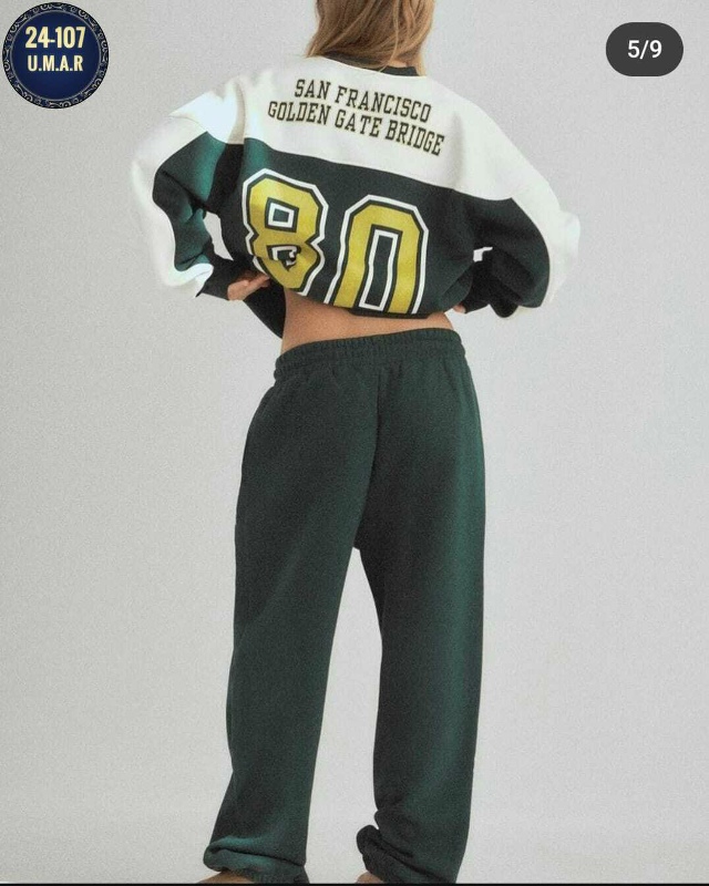 Спортивный костюм 23167626