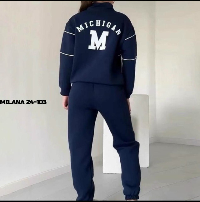 Спортивный костюм 23166870