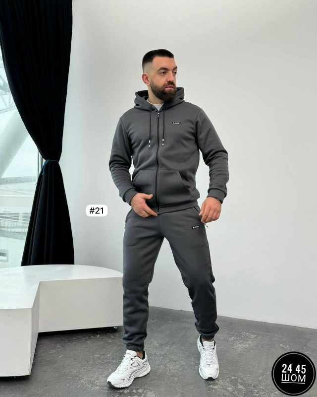 Спортивный костюм 23167651