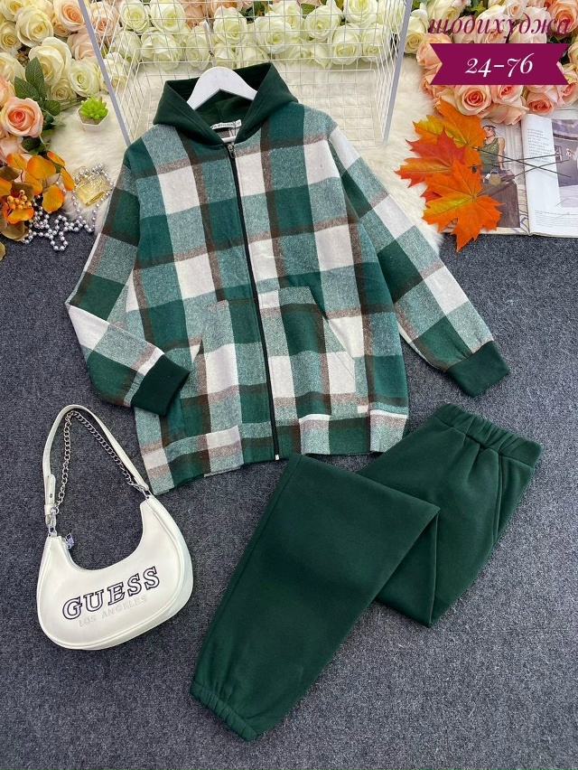 Спортивный костюм 23169877