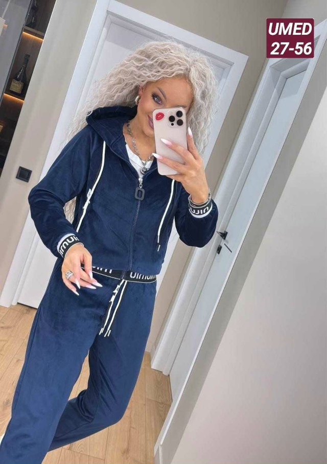 Костюм 23170631