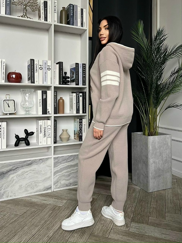 Костюм 23170396