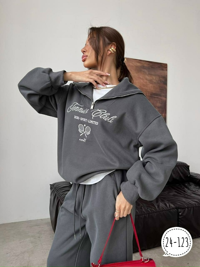 Спортивный костюм 23172339