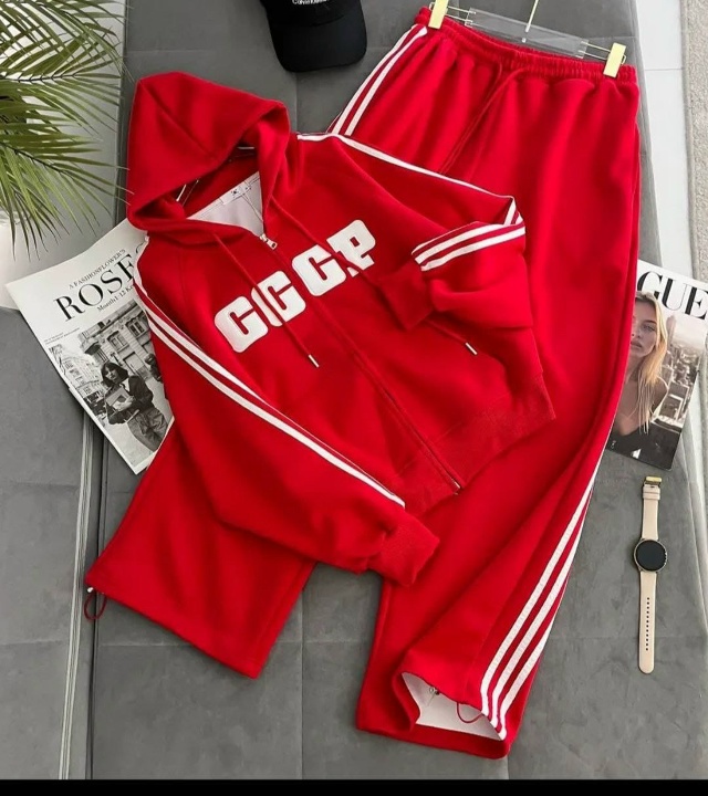 Спортивный костюм 23173489