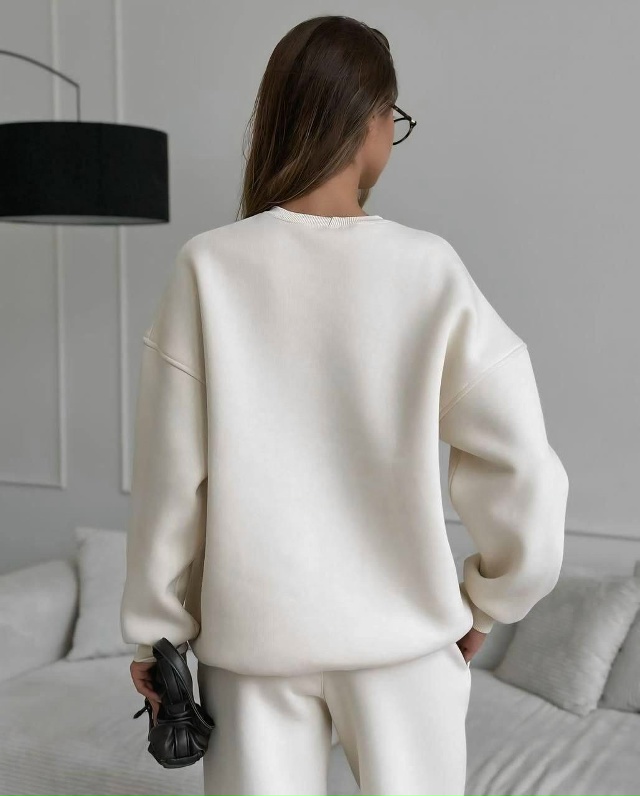 Спортивный костюм 23175366