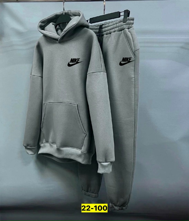 Спортивный костюм 23175343