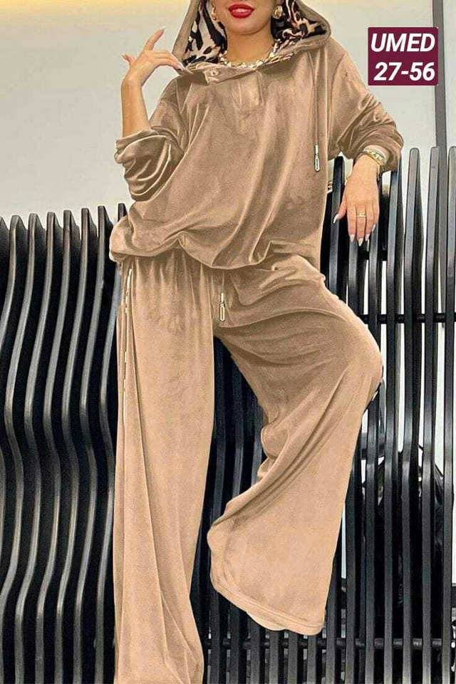 Спортивный костюм 23175167