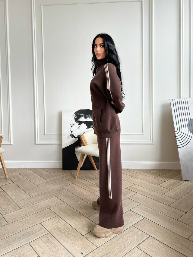 Спортивный костюм 23177623