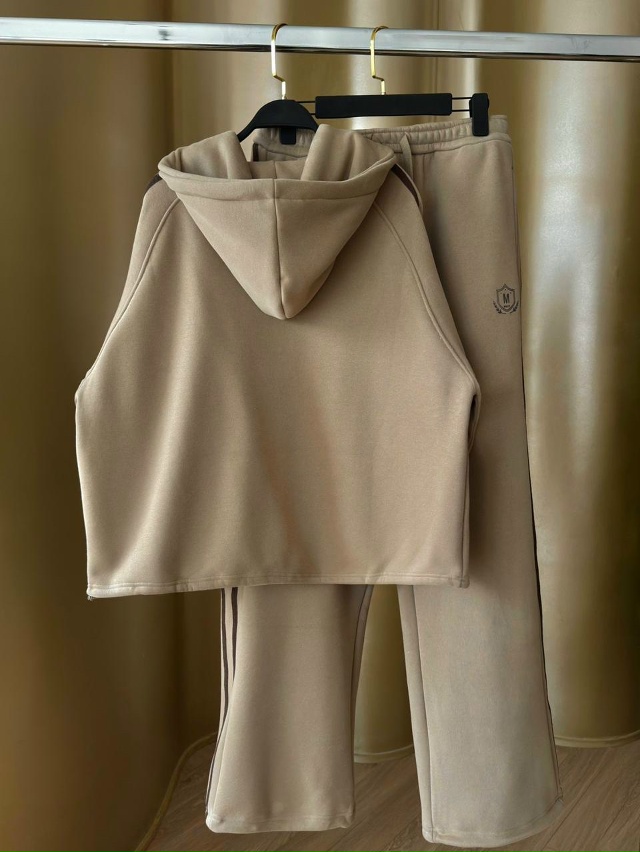 Спортивный костюм 23177619