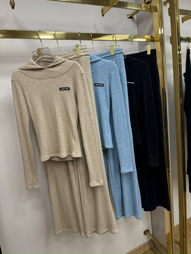 Костюм 23179329