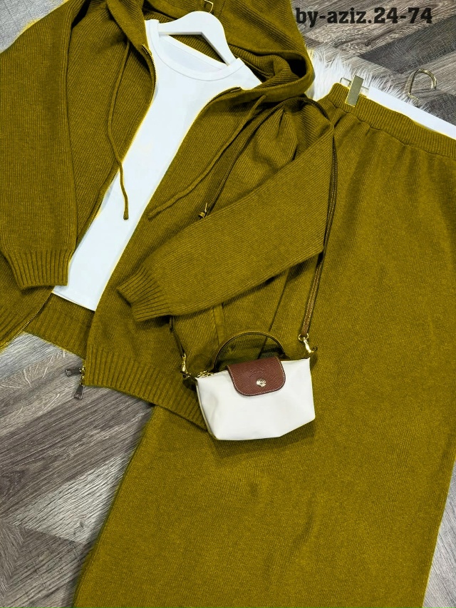 Костюм 23180319