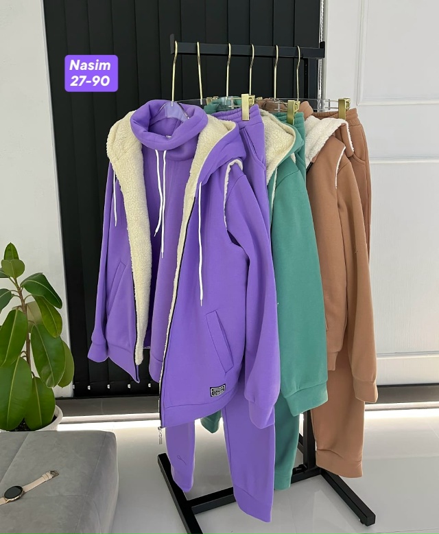 Спортивный костюм 23182792