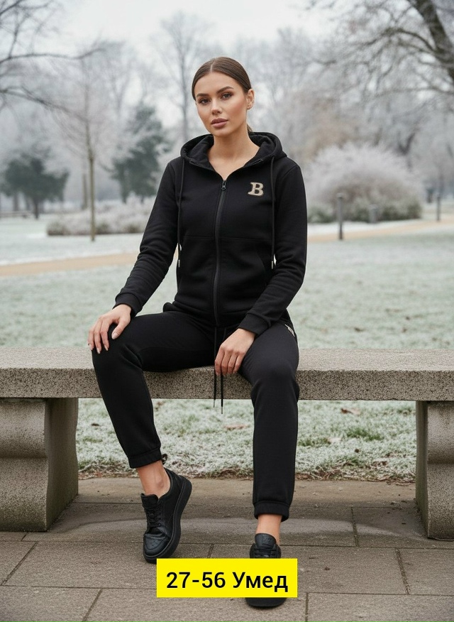 Спортивный костюм 23182281