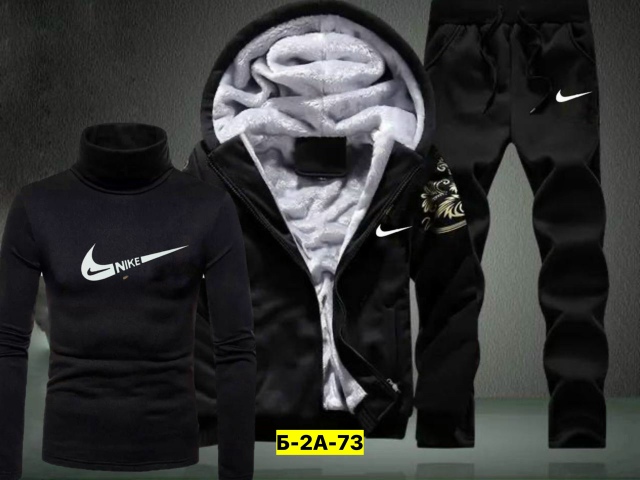 Спортивный костюм 23184655